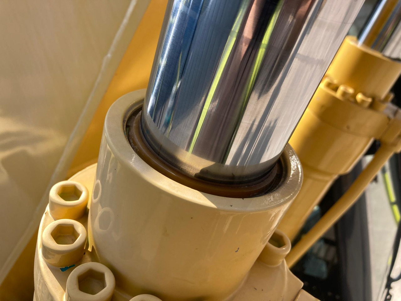 Pásové rýpadlo Kobelco SK130LC-11: obrázok 17 Pásové rýpadlo Kobelco SK130LC-11: obrázok 17