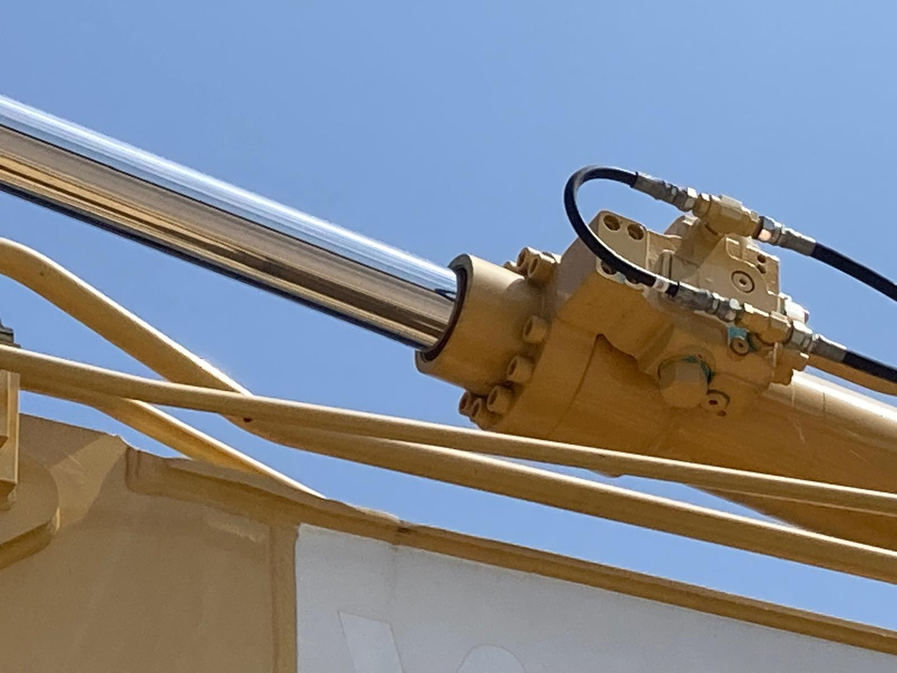 Pásové rýpadlo Kobelco SK130LC-11: obrázok 16 Pásové rýpadlo Kobelco SK130LC-11: obrázok 16