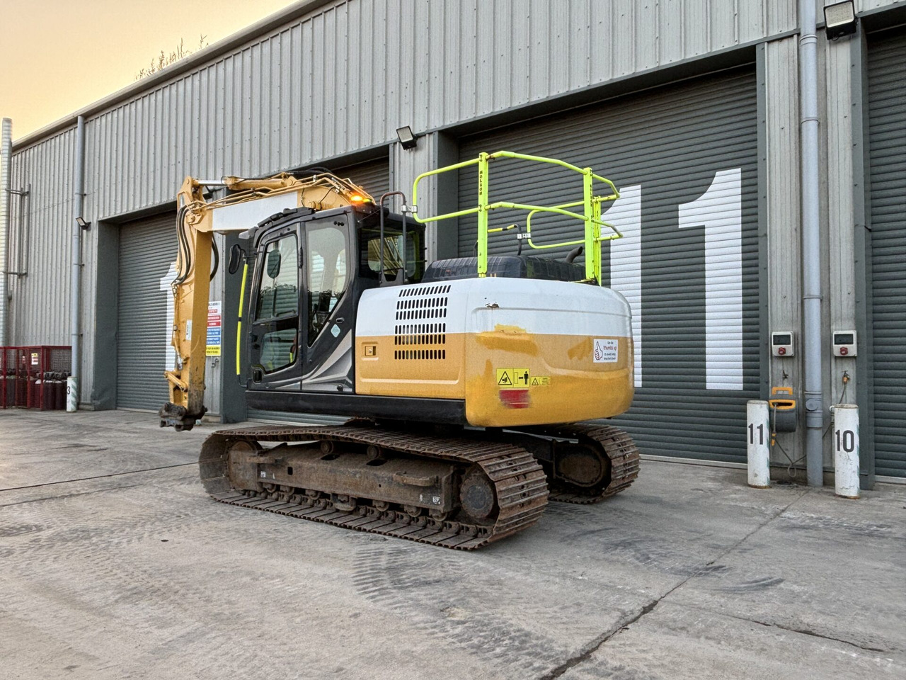 Kobelco SK130LC-11 - Pásové rýpadlo: obrázok 3 Kobelco SK130LC-11 - Pásové rýpadlo: obrázok 3