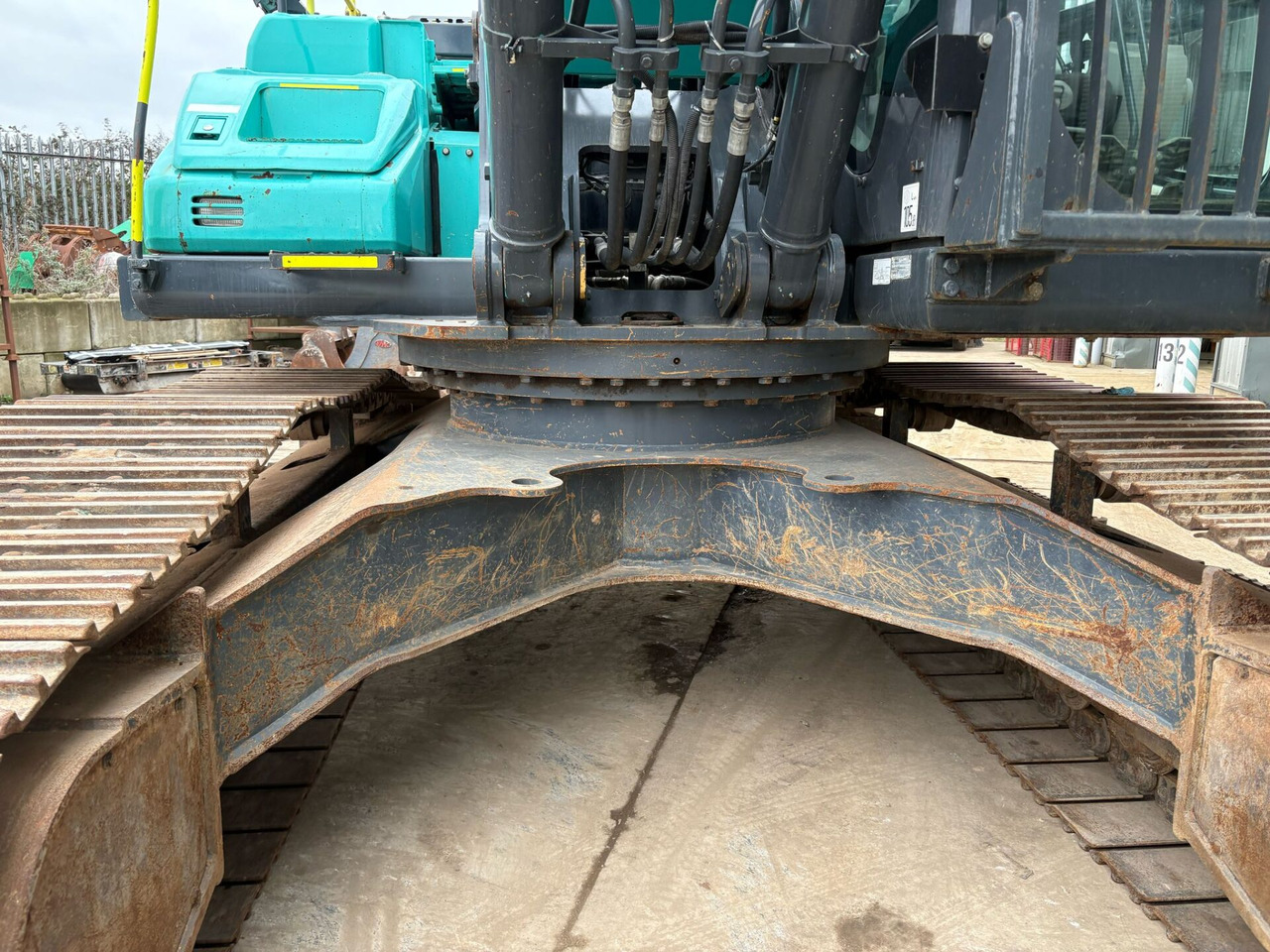 Pásové rýpadlo Kobelco SK300LC-10E: obrázok 19 Pásové rýpadlo Kobelco SK300LC-10E: obrázok 19