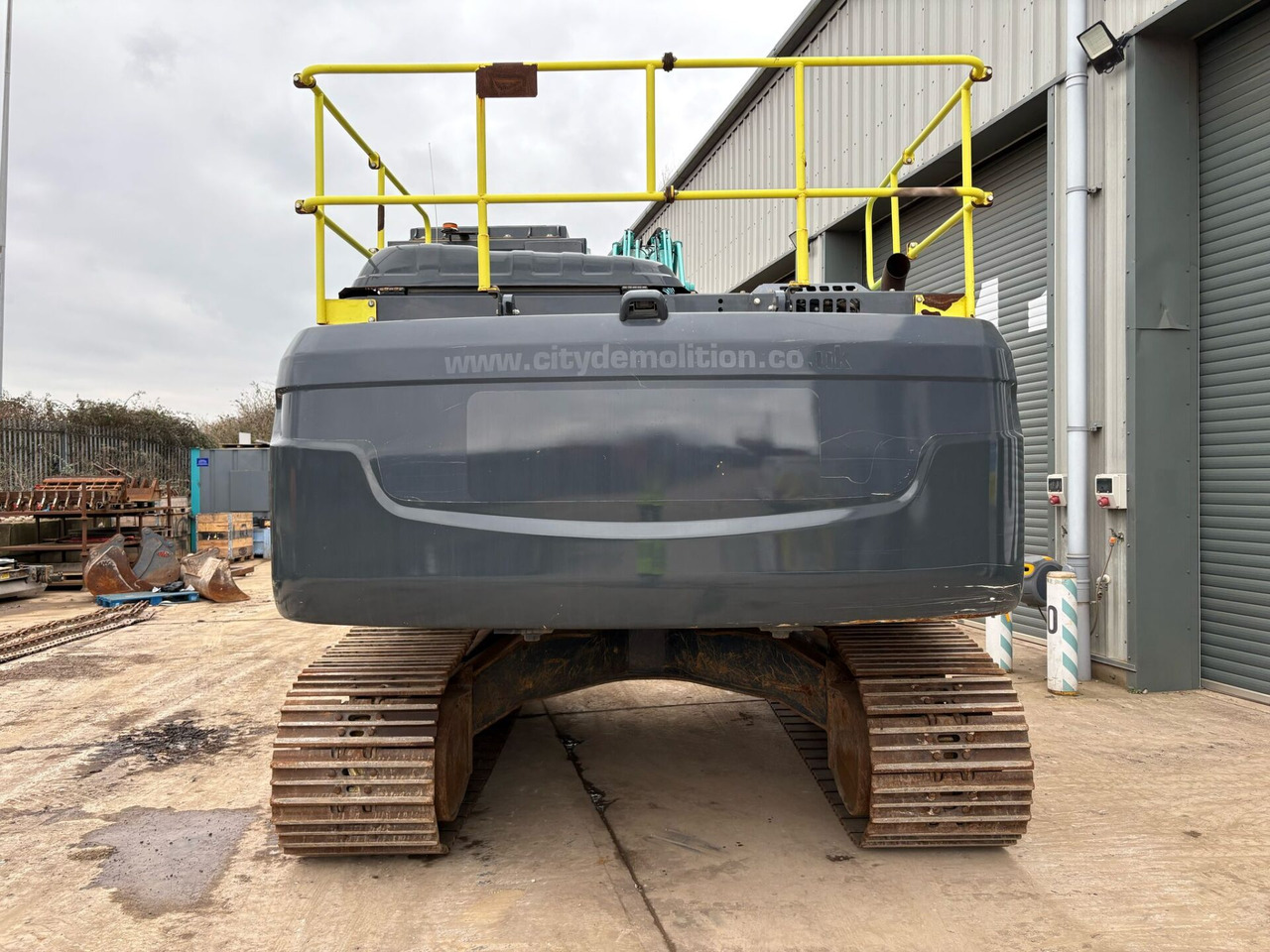 Kobelco SK300LC-10E - Pásové rýpadlo: obrázok 4 Kobelco SK300LC-10E - Pásové rýpadlo: obrázok 4