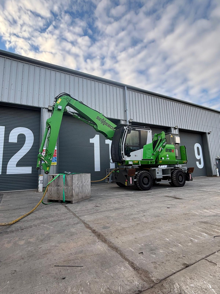 Sennebogen 818 Electric - Překládkové rýpadlo: obrázok 1 Sennebogen 818 Electric - Překládkové rýpadlo: obrázok 1