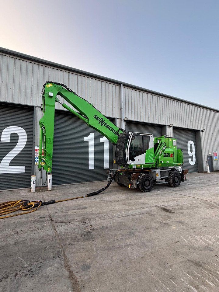 Sennebogen 821E Electric - Překládkové rýpadlo: obrázok 1 Sennebogen 821E Electric - Překládkové rýpadlo: obrázok 1