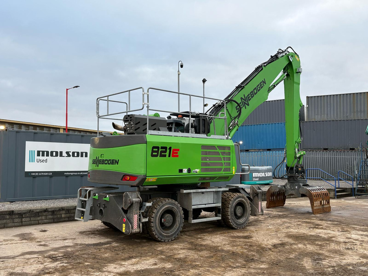 Sennebogen 821E - Překládkové rýpadlo: obrázok 4 Sennebogen 821E - Překládkové rýpadlo: obrázok 4