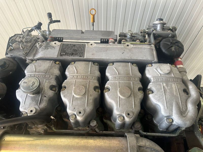 Liebherr A904 Li/A904C Li/R904/R904C - Motor: obrázok 2 Liebherr A904 Li/A904C Li/R904/R904C - Motor: obrázok 2