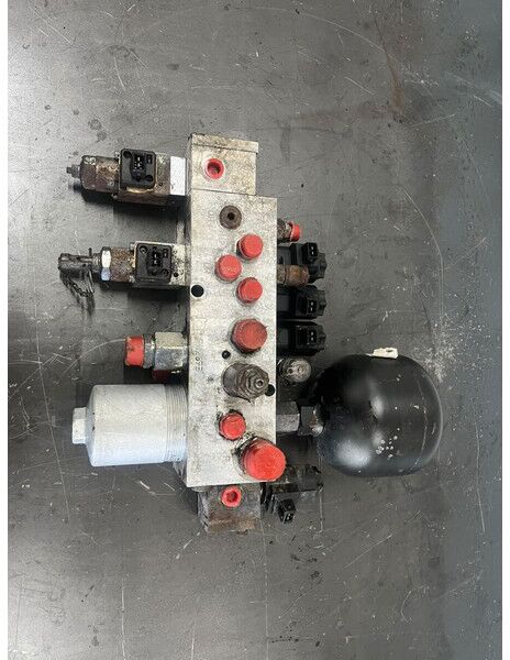 Liebherr A944C Li / A934C Li / R944C Li / R954C - Hydraulika: obrázok 1 Liebherr A944C Li / A934C Li / R944C Li / R954C - Hydraulika: obrázok 1