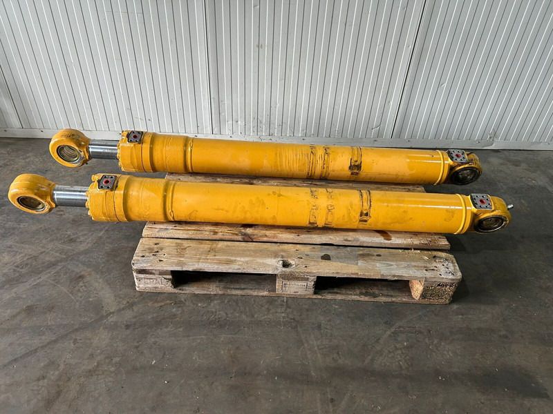 Liebherr R914B / A904C Li / LH24 M / LH26 M / A914 Li / A914B Li / R914 / R904C / LH26 EC - Hydraulický valec: obrázok 1 Liebherr R914B / A904C Li / LH24 M / LH26 M / A914 Li / A914B Li / R914 / R904C / LH26 EC - Hydraulický valec: obrázok 1