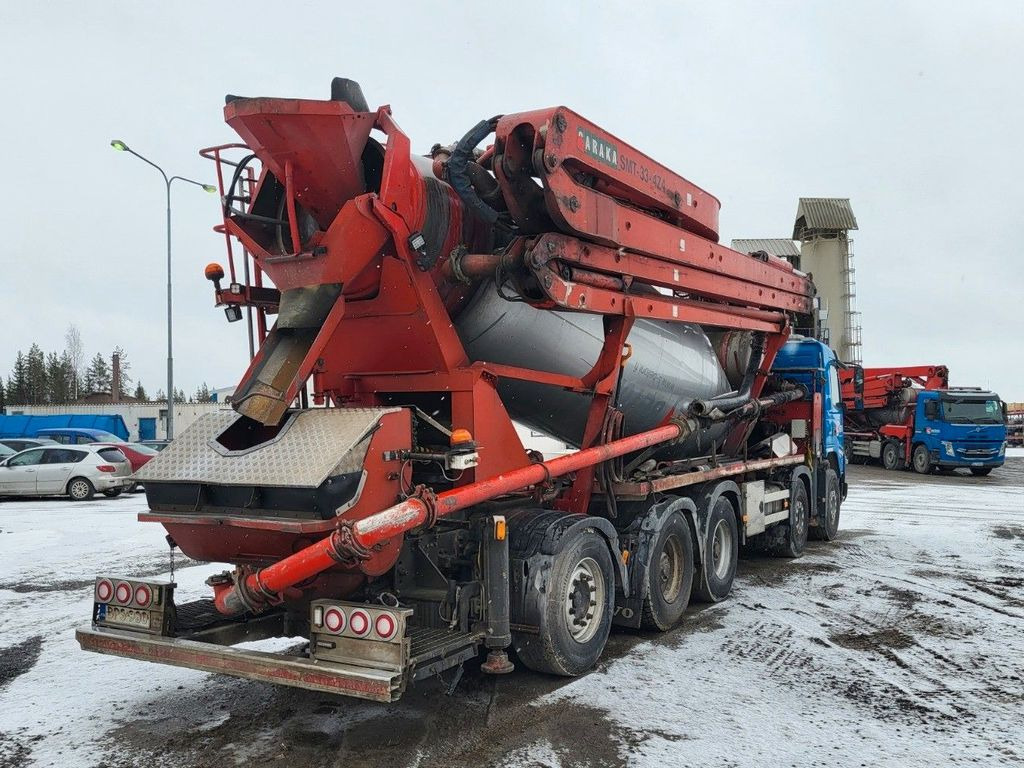 Volvo FMX 460 SARAKA SMT-33- 4Z4 9 M3 MIXER - Autočerpadlo: obrázok 4 Volvo FMX 460 SARAKA SMT-33- 4Z4 9 M3 MIXER - Autočerpadlo: obrázok 4