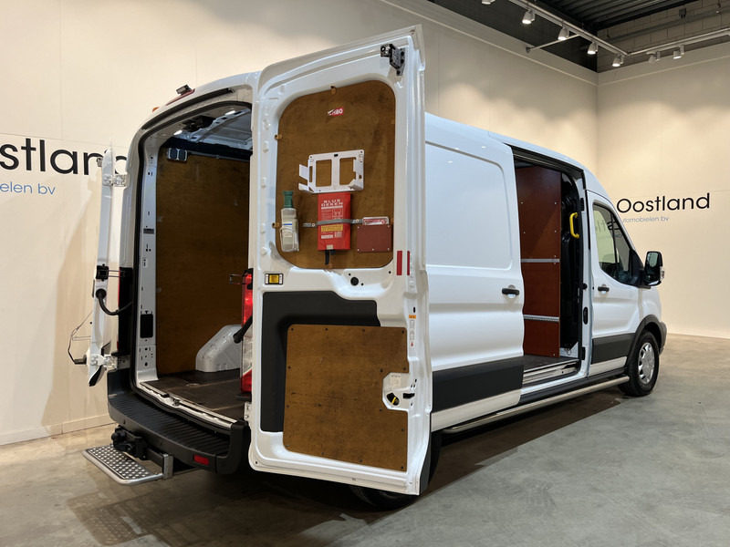 Ford Transit 350 2.0 TDCI L3H2 Trend 130 PK / Euro 6 / 220V / Airco / Cruise Control / Trekhaak / Camera - Furgon: obrázok 2 Ford Transit 350 2.0 TDCI L3H2 Trend 130 PK / Euro 6 / 220V / Airco / Cruise Control / Trekhaak / Camera - Furgon: obrázok 2