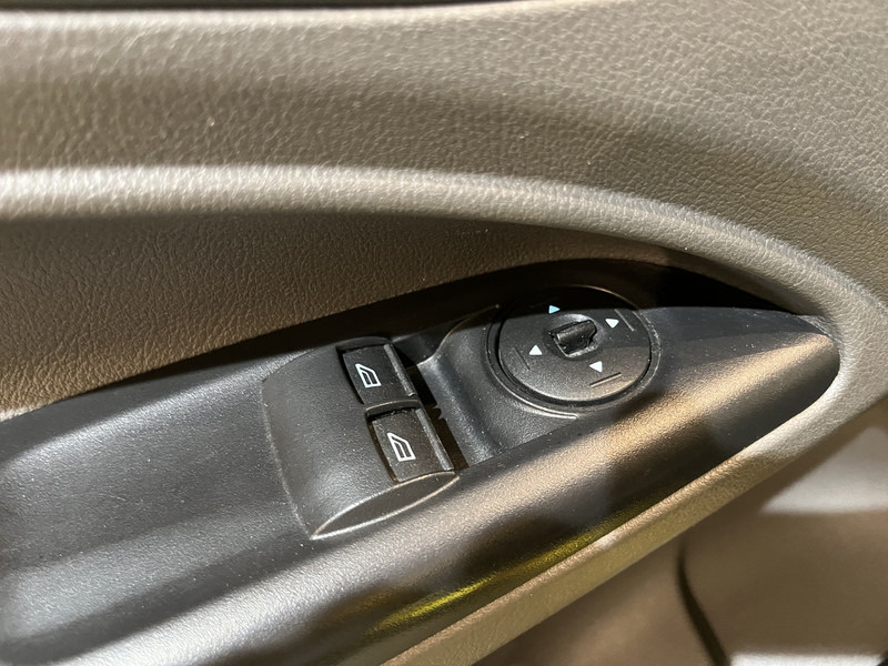 Leasing Ford Transit Connect 1.5 EcoBlue L1 Servicebus / Bott Inrichting / Euro 6 / Airco / Cruise Control / Trekhaak / PDC Ford Transit Connect 1.5 EcoBlue L1 Servicebus / Bott Inrichting / Euro 6 / Airco / Cruise Control / Trekhaak / PDC: obrázok 14