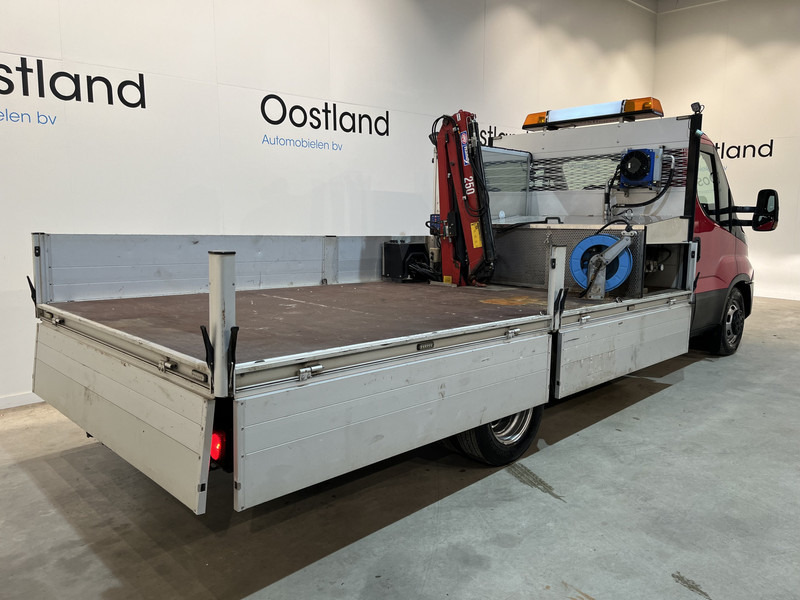 Iveco Daily 35C16 Open Laadbak / HMF Kraan / Euro 6 / Compressor / Trekhaak 3500 KG / Airco / Cruise Control / 3-Zits / 69.100 KM !! / BPM VRIJ !! - Dodávka valník: obrázok 4 Iveco Daily 35C16 Open Laadbak / HMF Kraan / Euro 6 / Compressor / Trekhaak 3500 KG / Airco / Cruise Control / 3-Zits / 69.100 KM !! / BPM VRIJ !! - Dodávka valník: obrázok 4