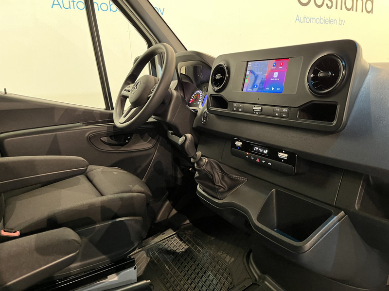 Mercedes-Benz Sprinter 315 CDI L4H2 RWD / Euro 6 / MBUX / Airco / Cruise Control / Camera / CarPlay / Navigatie / 3.300 KM !! / BPM VRIJ !! - Furgon: obrázok 3 Mercedes-Benz Sprinter 315 CDI L4H2 RWD / Euro 6 / MBUX / Airco / Cruise Control / Camera / CarPlay / Navigatie / 3.300 KM !! / BPM VRIJ !! - Furgon: obrázok 3