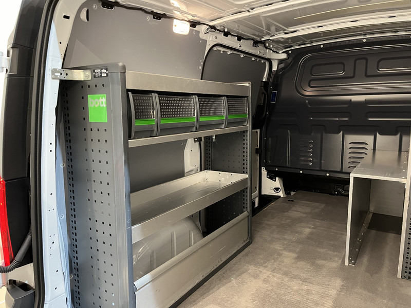 Leasing Mercedes-Benz Vito 116 CDI RWD Servicebus / Bott Inrichting / Euro 6 / Schuifdeur L + R / Airco / Cruise Control / Trekhaak / Camera / Navigatie  / BPM VRIJ !! Mercedes-Benz Vito 116 CDI RWD Servicebus / Bott Inrichting / Euro 6 / Schuifdeur L + R / Airco / Cruise Control / Trekhaak / Camera / Navigatie  / BPM VRIJ !!: obrázok 10