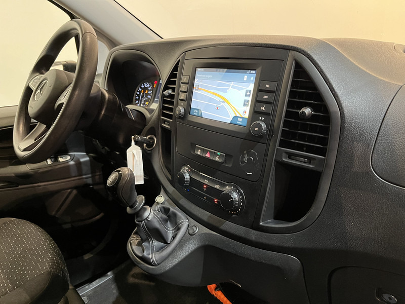 Mercedes-Benz Vito 116 CDI RWD Servicebus / Bott Inrichting / Euro 6 / Schuifdeur L + R / Airco / Cruise Control / Trekhaak / Camera / Navigatie / BPM VRIJ !! - Malá dodávka: obrázok 3 Mercedes-Benz Vito 116 CDI RWD Servicebus / Bott Inrichting / Euro 6 / Schuifdeur L + R / Airco / Cruise Control / Trekhaak / Camera / Navigatie / BPM VRIJ !! - Malá dodávka: obrázok 3