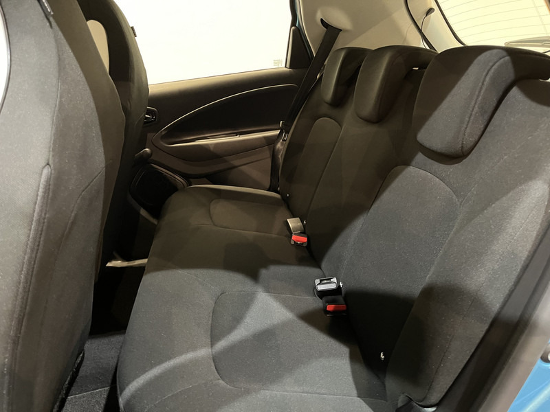 Renault ZOE R110 Life 52 kWh (Accuhuur) / Carplay / Airco / Cruise Control / 100% elektrisch / 31.200 KM !! Prijs ex BTW € 7.850,- - Hatchback: obrázok 5 Renault ZOE R110 Life 52 kWh (Accuhuur) / Carplay / Airco / Cruise Control / 100% elektrisch / 31.200 KM !! Prijs ex BTW € 7.850,- - Hatchback: obrázok 5