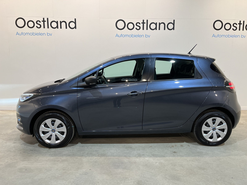 Renault ZOE R110 Life 52 kWh (Incl. Accu) / CarPlay / Airco / Cruise Control / 34.000 KM !! Prijs ex BTW € 11.530,- - Hatchback: obrázok 2 Renault ZOE R110 Life 52 kWh (Incl. Accu) / CarPlay / Airco / Cruise Control / 34.000 KM !! Prijs ex BTW € 11.530,- - Hatchback: obrázok 2