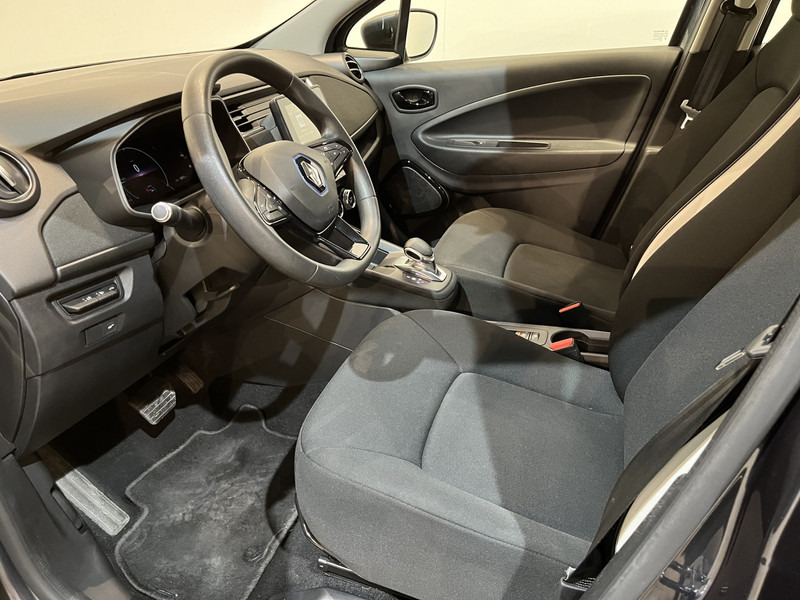 Renault ZOE R110 Life 52 kWh (Incl. Accu) / CarPlay / Airco / Cruise Control / 34.000 KM !! Prijs ex BTW € 11.530,- - Hatchback: obrázok 4 Renault ZOE R110 Life 52 kWh (Incl. Accu) / CarPlay / Airco / Cruise Control / 34.000 KM !! Prijs ex BTW € 11.530,- - Hatchback: obrázok 4