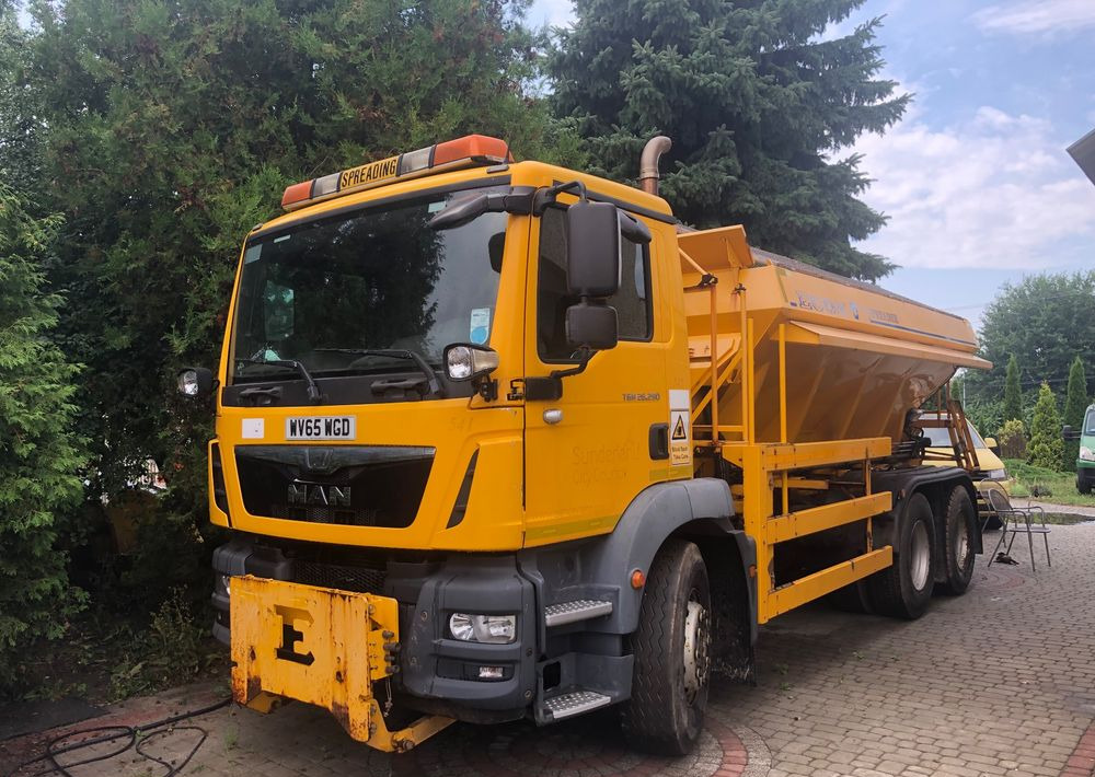 MAN TGM 26.290 piaskarka solarka schmidt 6x4 euro6 - Komunálne/ Špeciálne stroje, Nákladné auto: obrázok 1 MAN TGM 26.290 piaskarka solarka schmidt 6x4 euro6 - Komunálne/ Špeciálne stroje, Nákladné auto: obrázok 1