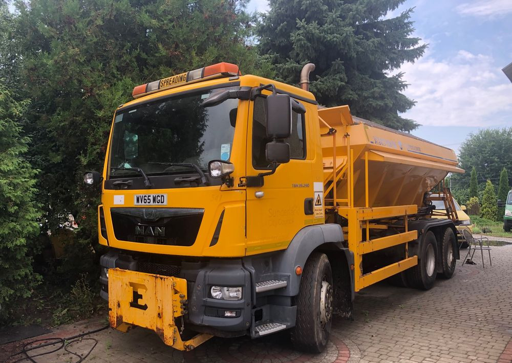 MAN TGM 26.290 piaskarka solarka schmidt 6x4 euro6 - Komunálne/ Špeciálne stroje, Nákladné auto: obrázok 2 MAN TGM 26.290 piaskarka solarka schmidt 6x4 euro6 - Komunálne/ Špeciálne stroje, Nákladné auto: obrázok 2