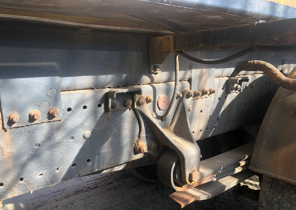 Vozidlo na odpratávanie snehu Mercedes-Benz Mercedes Axor 1824 schmidt 4x2 pług piaskarka solarka: obrázok 12 Vozidlo na odpratávanie snehu Mercedes-Benz Mercedes Axor 1824 schmidt 4x2 pług piaskarka solarka: obrázok 12