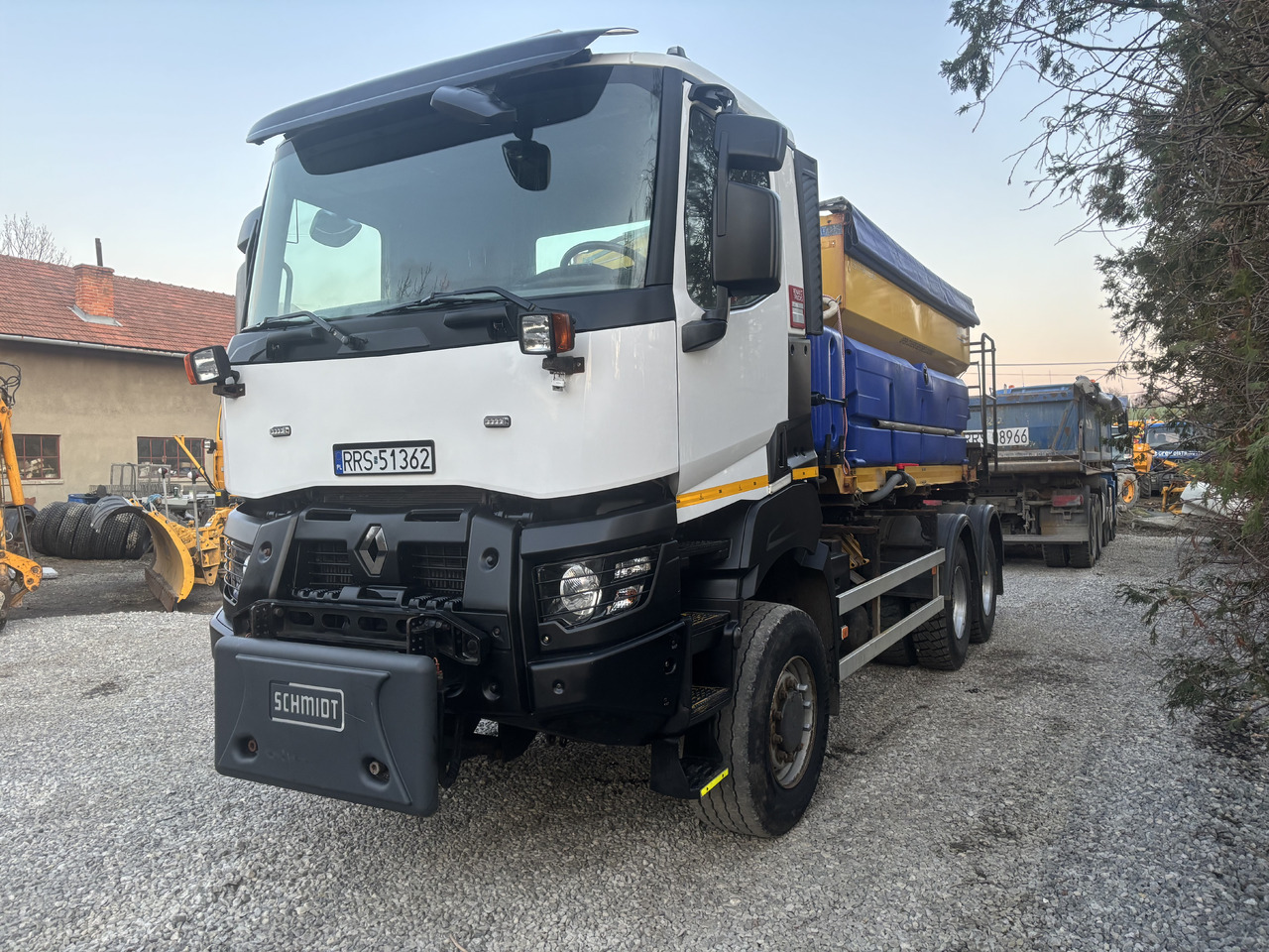 Leasing RENAULT K380 6x6 K380 6x6 SCHMIDT STRATOS III GRITTER/SPREADER PLOUGH RENAULT K380 6x6 K380 6x6 SCHMIDT STRATOS III GRITTER/SPREADER PLOUGH: obrázok 7 Leasing RENAULT K380 6x6 K380 6x6 SCHMIDT STRATOS III GRITTER/SPREADER PLOUGH RENAULT K380 6x6 K380 6x6 SCHMIDT STRATOS III GRITTER/SPREADER PLOUGH: obrázok 7