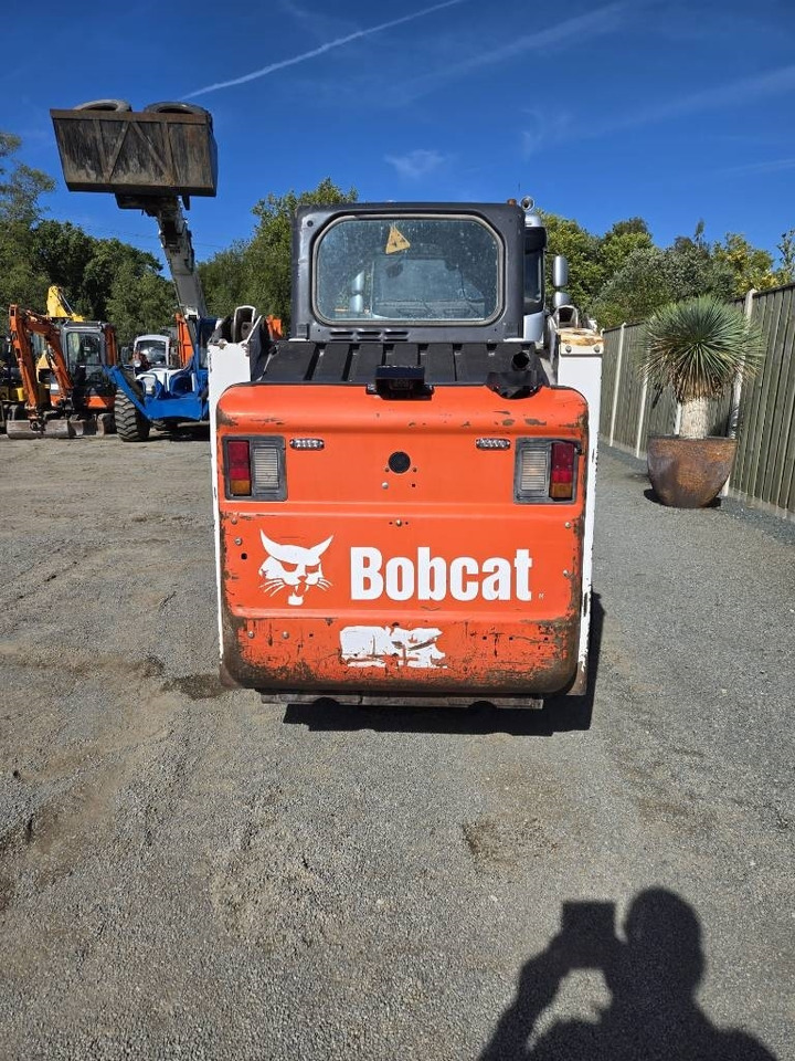 Bobcat S 130  - Šmykom riadený nakladač: obrázok 3 Bobcat S 130  - Šmykom riadený nakladač: obrázok 3