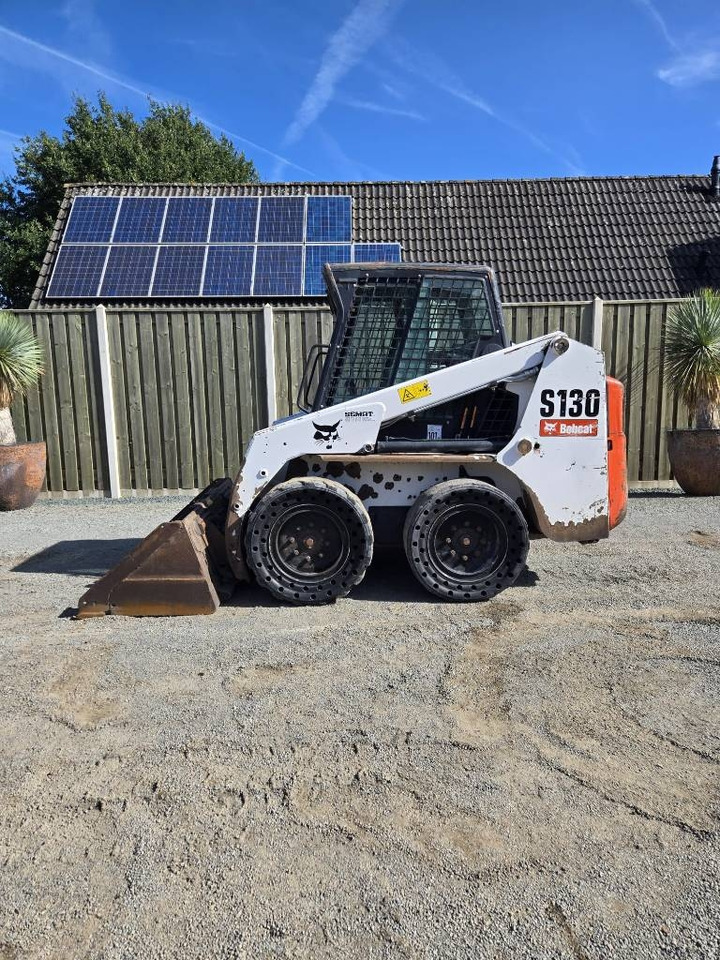 Bobcat S 130  - Šmykom riadený nakladač: obrázok 1 Bobcat S 130  - Šmykom riadený nakladač: obrázok 1