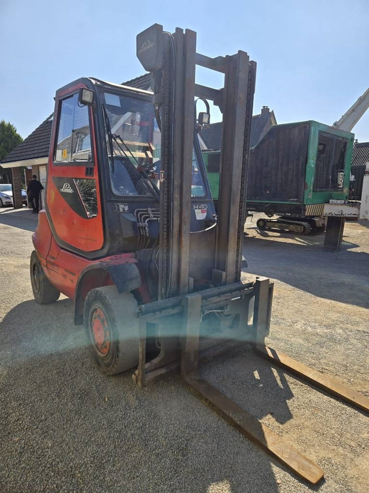 Linde H 40 D-04 - Dieselový vysokozdvižný vozík: obrázok 5 Linde H 40 D-04 - Dieselový vysokozdvižný vozík: obrázok 5