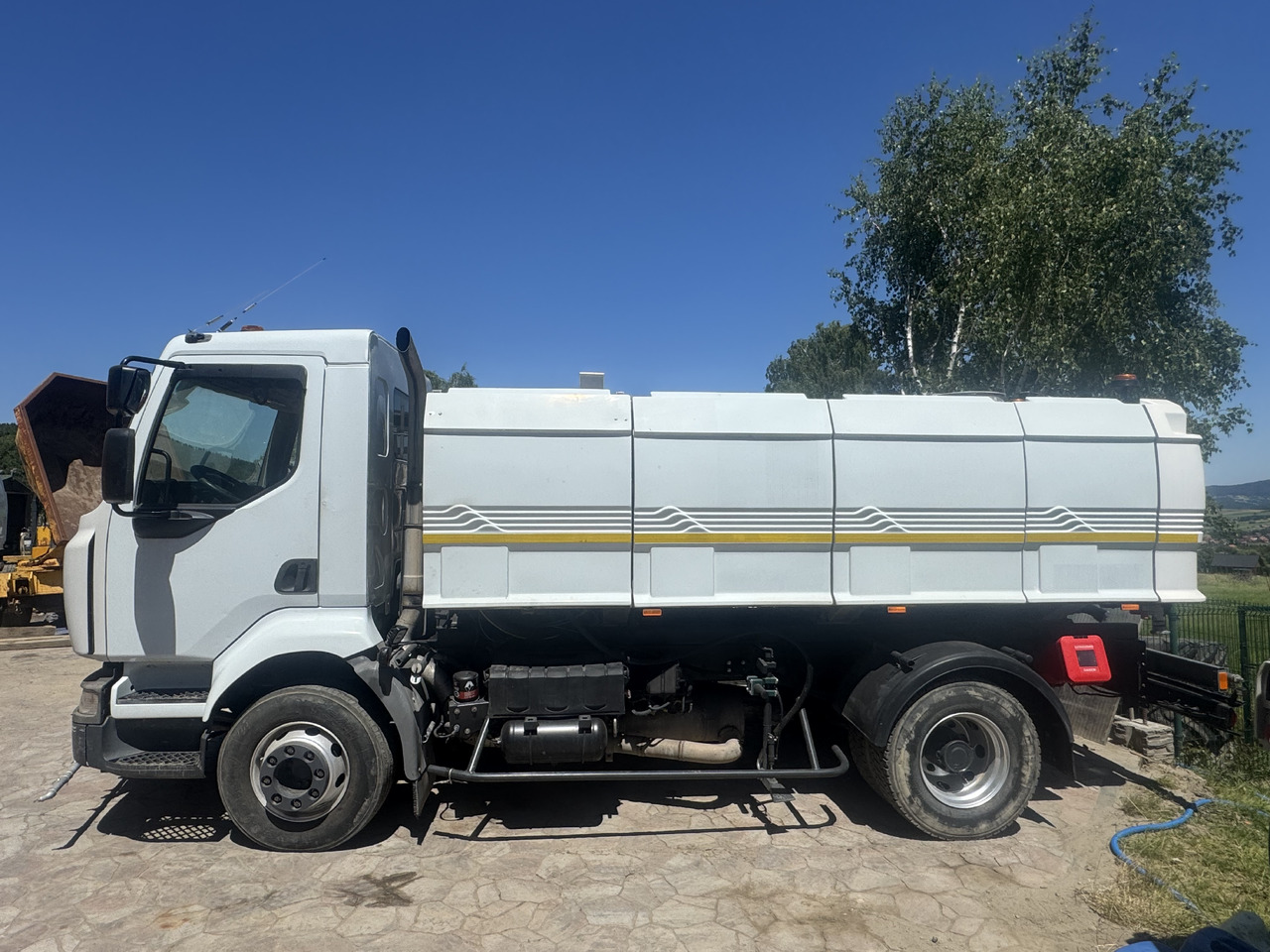 Renault Midlum water truck laveuse sprinkler - Zametacie vozidlo: obrázok 2 Renault Midlum water truck laveuse sprinkler - Zametacie vozidlo: obrázok 2