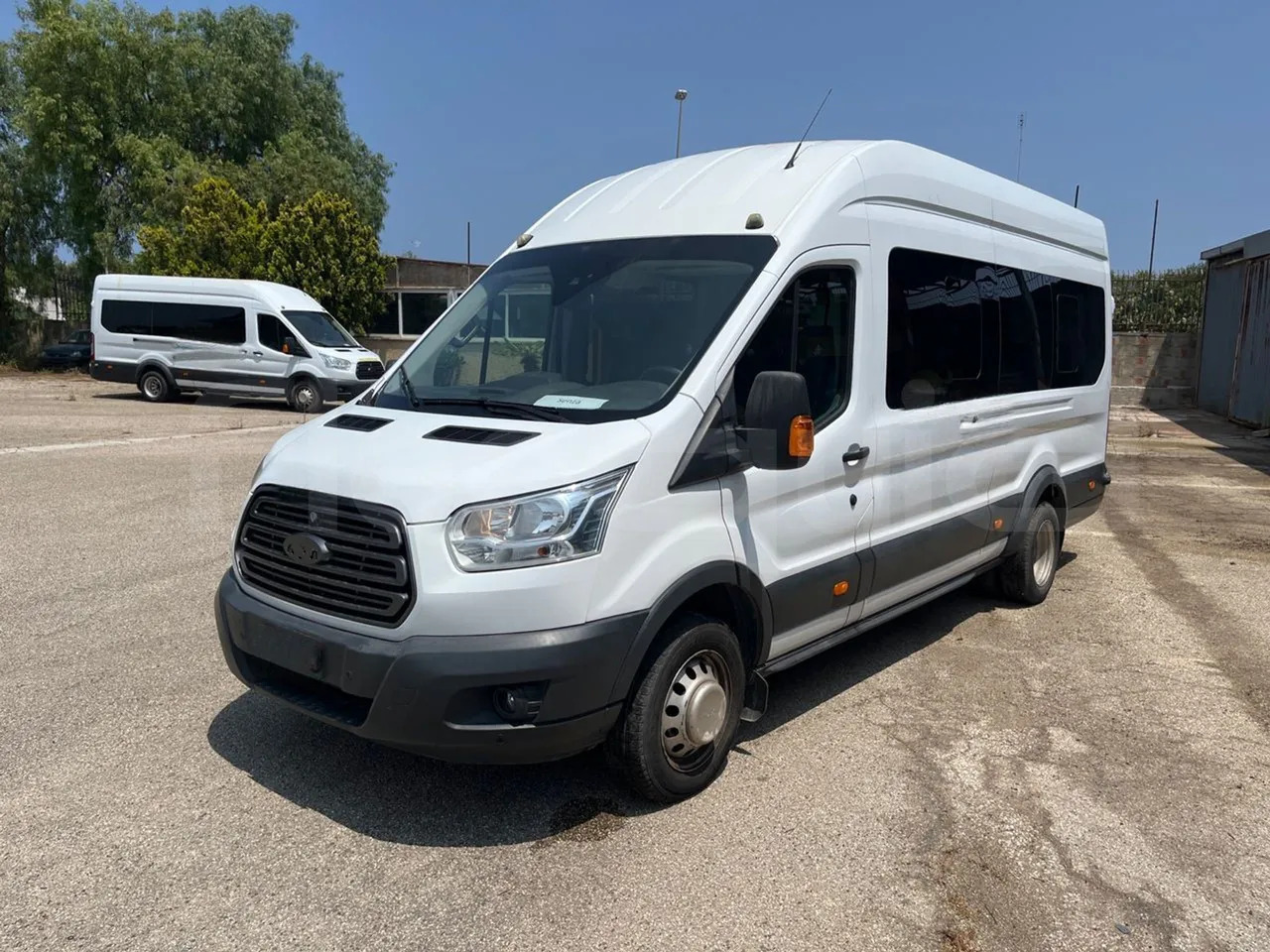 Ford Transit - Minibus, Mikrobus: obrázok 4 Ford Transit - Minibus, Mikrobus: obrázok 4