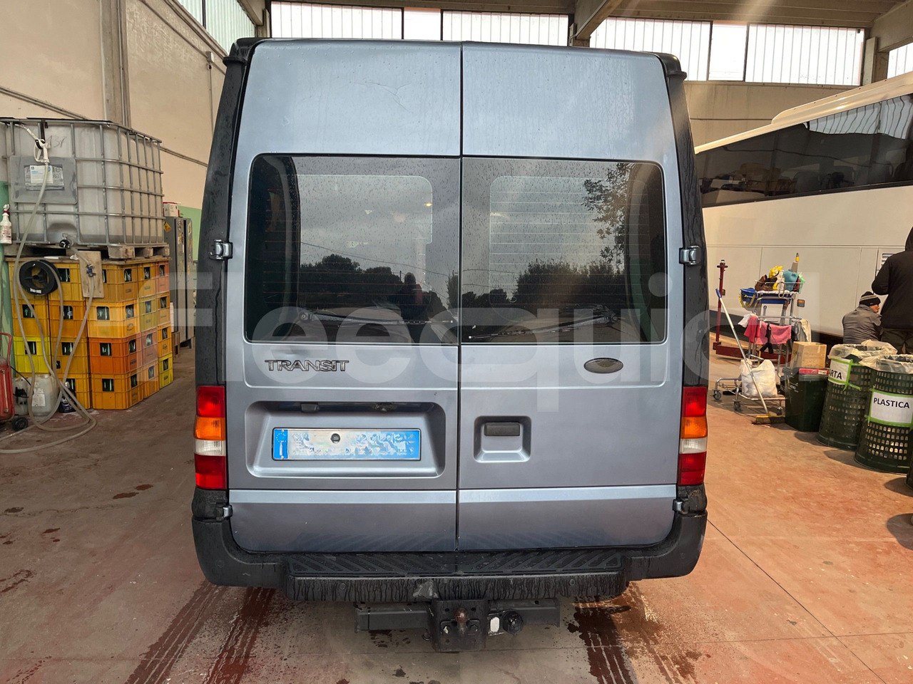 Ford Transit - Minibus, Mikrobus: obrázok 4 Ford Transit - Minibus, Mikrobus: obrázok 4