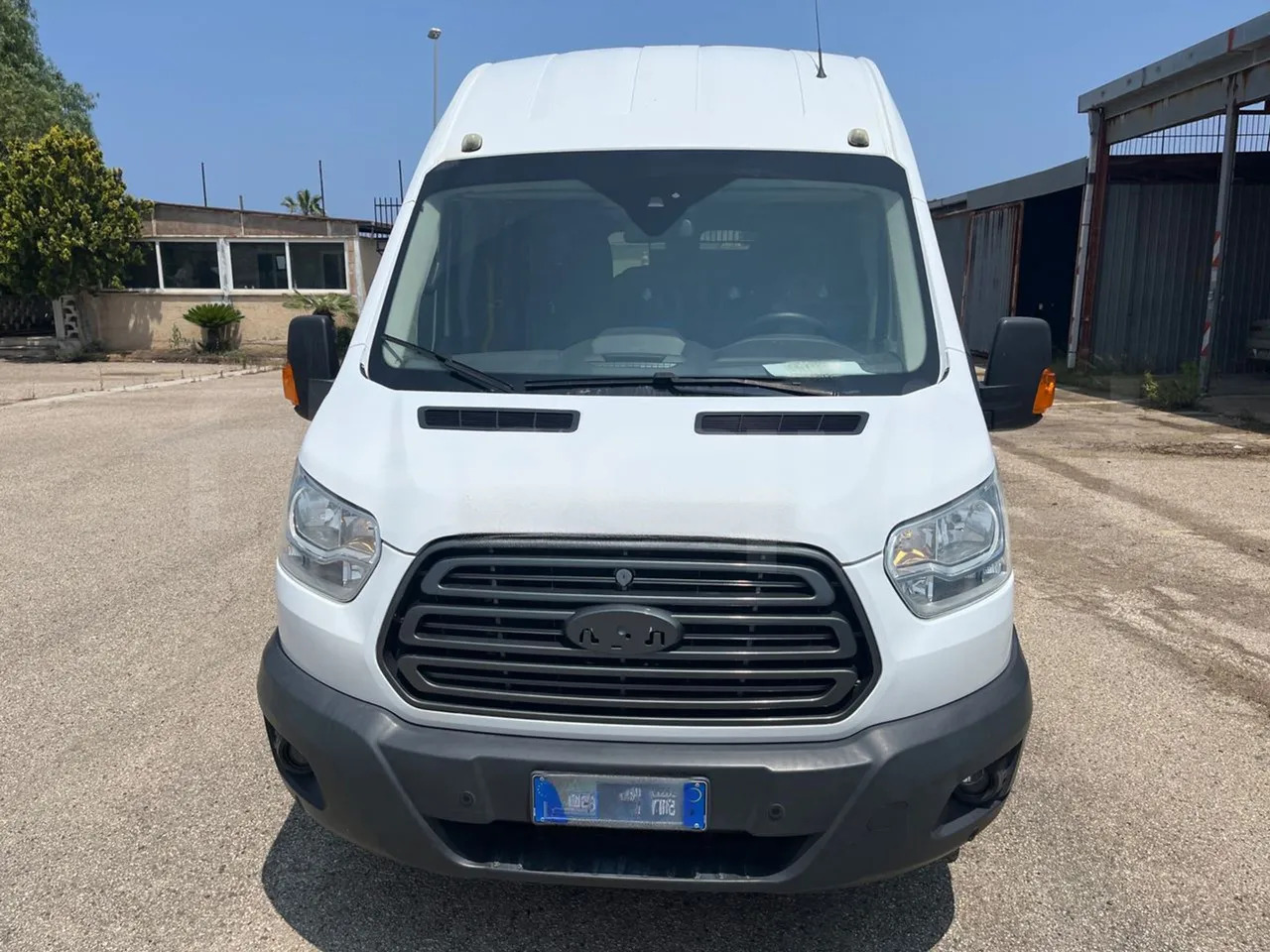 Ford Transit - Minibus, Mikrobus: obrázok 2 Ford Transit - Minibus, Mikrobus: obrázok 2