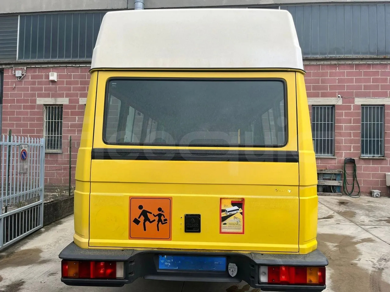 Iveco A45E10 - Školský autobus: obrázok 4 Iveco A45E10 - Školský autobus: obrázok 4