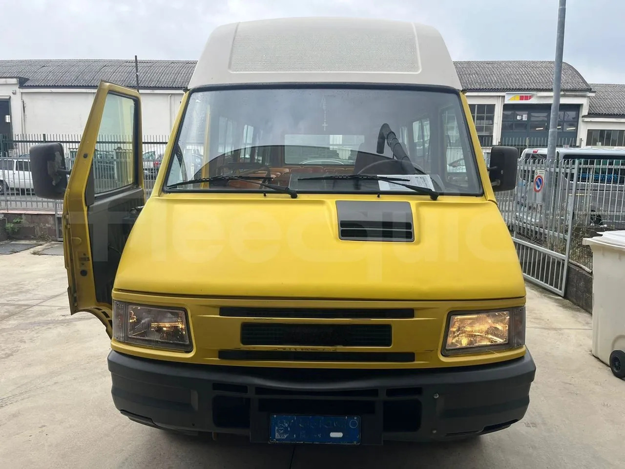 Iveco A45E10 - Školský autobus: obrázok 1 Iveco A45E10 - Školský autobus: obrázok 1