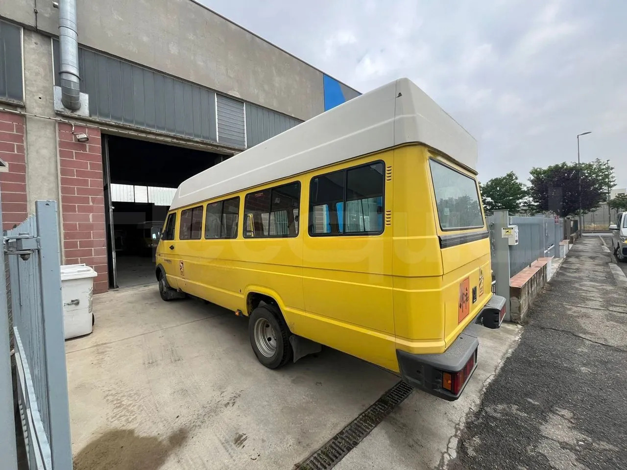 Iveco A45E10 - Školský autobus: obrázok 5 Iveco A45E10 - Školský autobus: obrázok 5