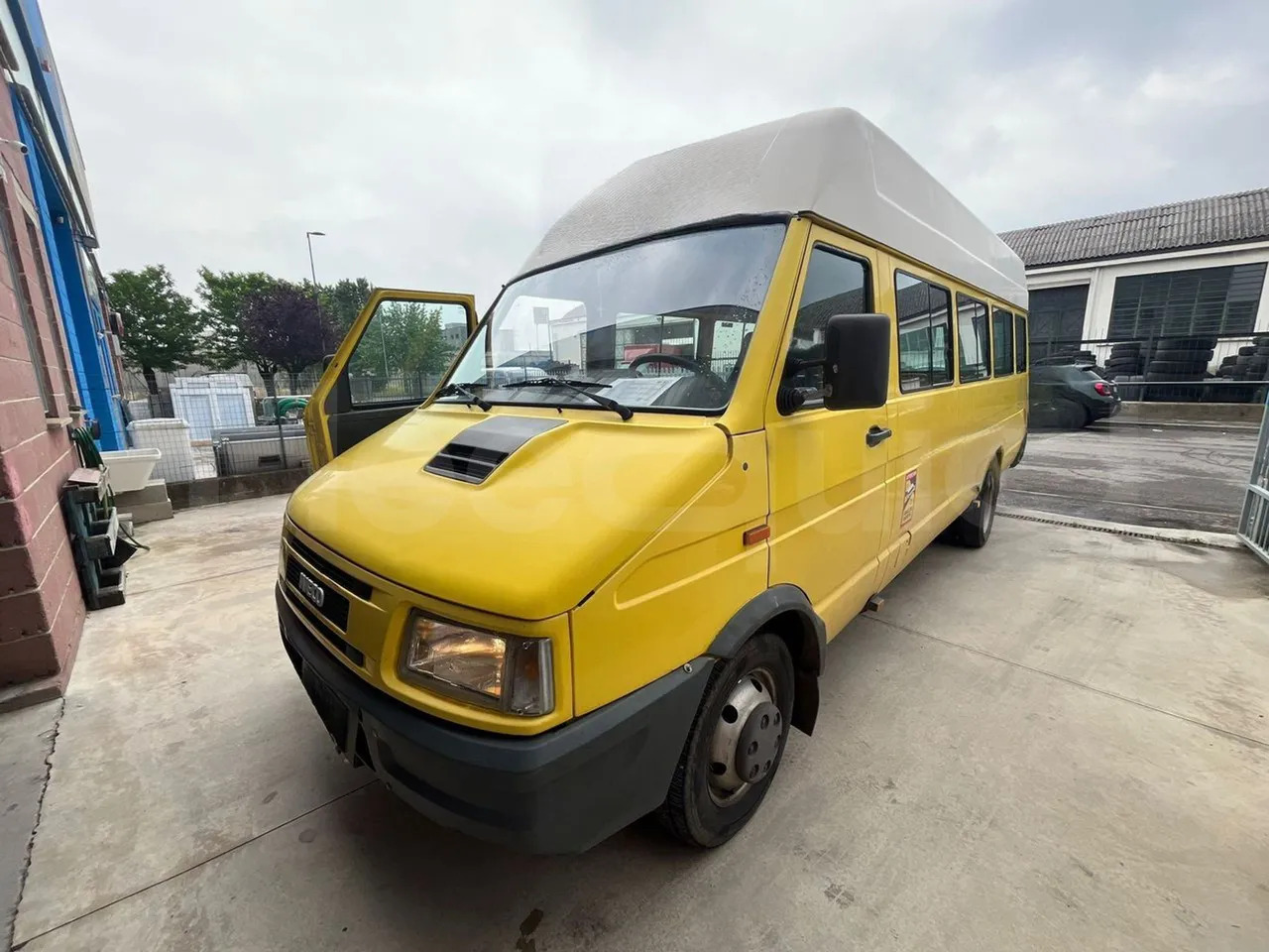 Iveco A45E10 - Školský autobus: obrázok 3 Iveco A45E10 - Školský autobus: obrázok 3