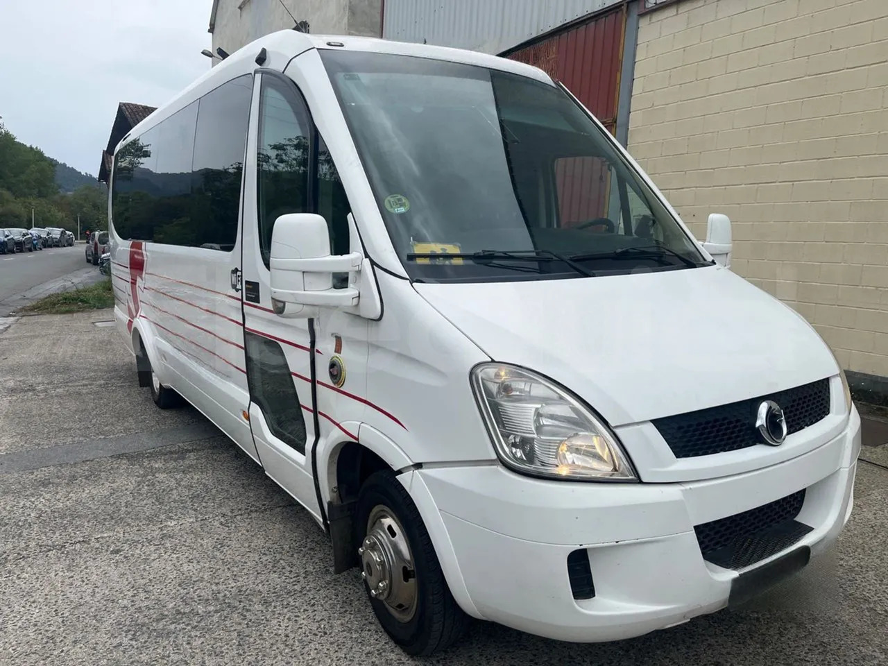 Iveco A50C17 - Minibus, Mikrobus: obrázok 1 Iveco A50C17 - Minibus, Mikrobus: obrázok 1