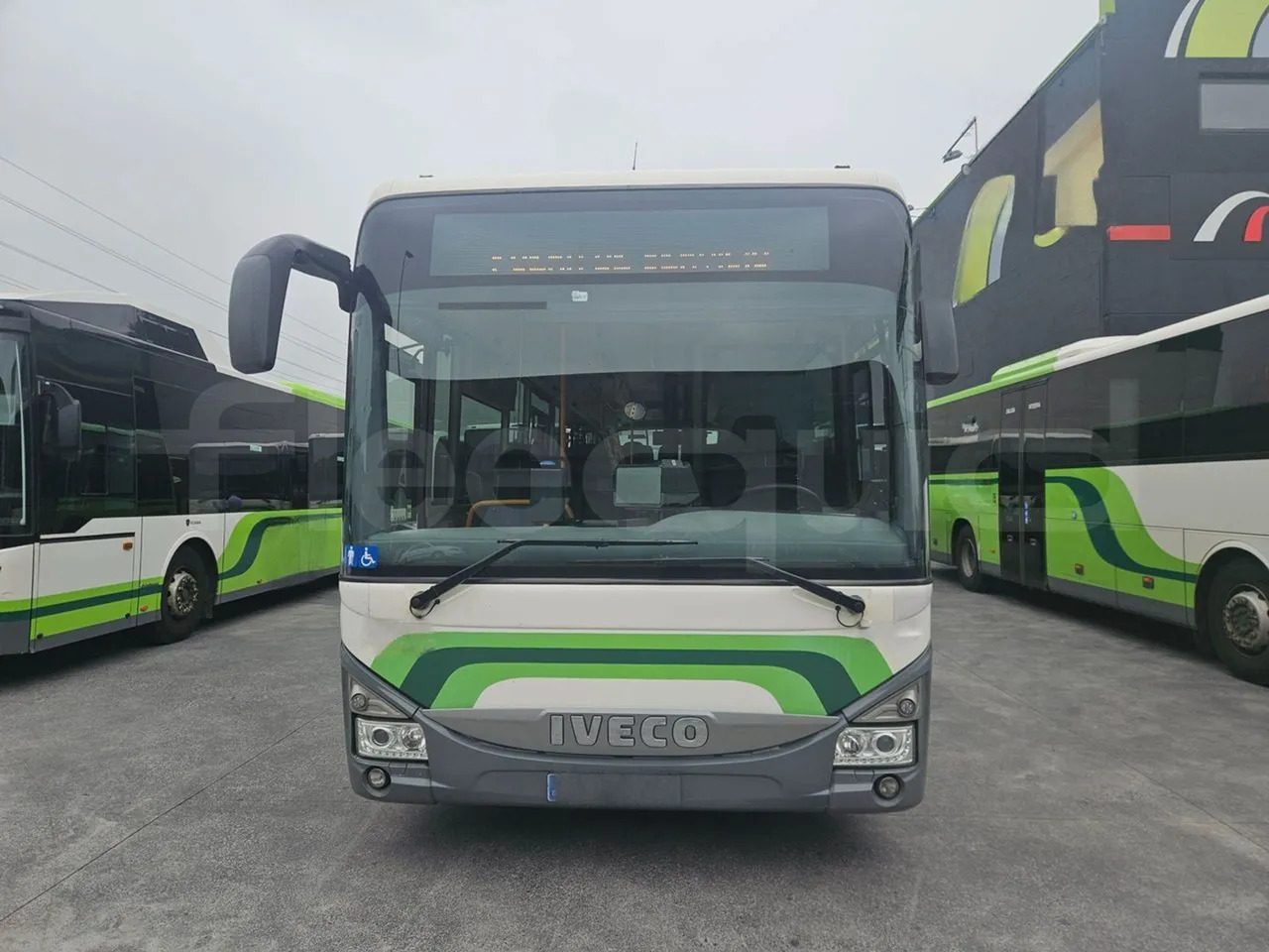 Iveco Crossway Low Entry - Mestský autobus: obrázok 2 Iveco Crossway Low Entry - Mestský autobus: obrázok 2