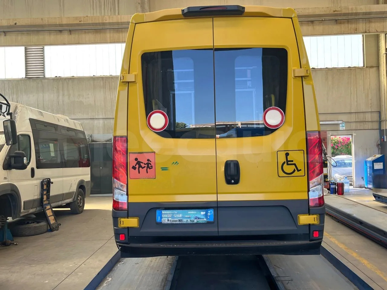 Iveco Daily - Školský autobus: obrázok 5 Iveco Daily - Školský autobus: obrázok 5