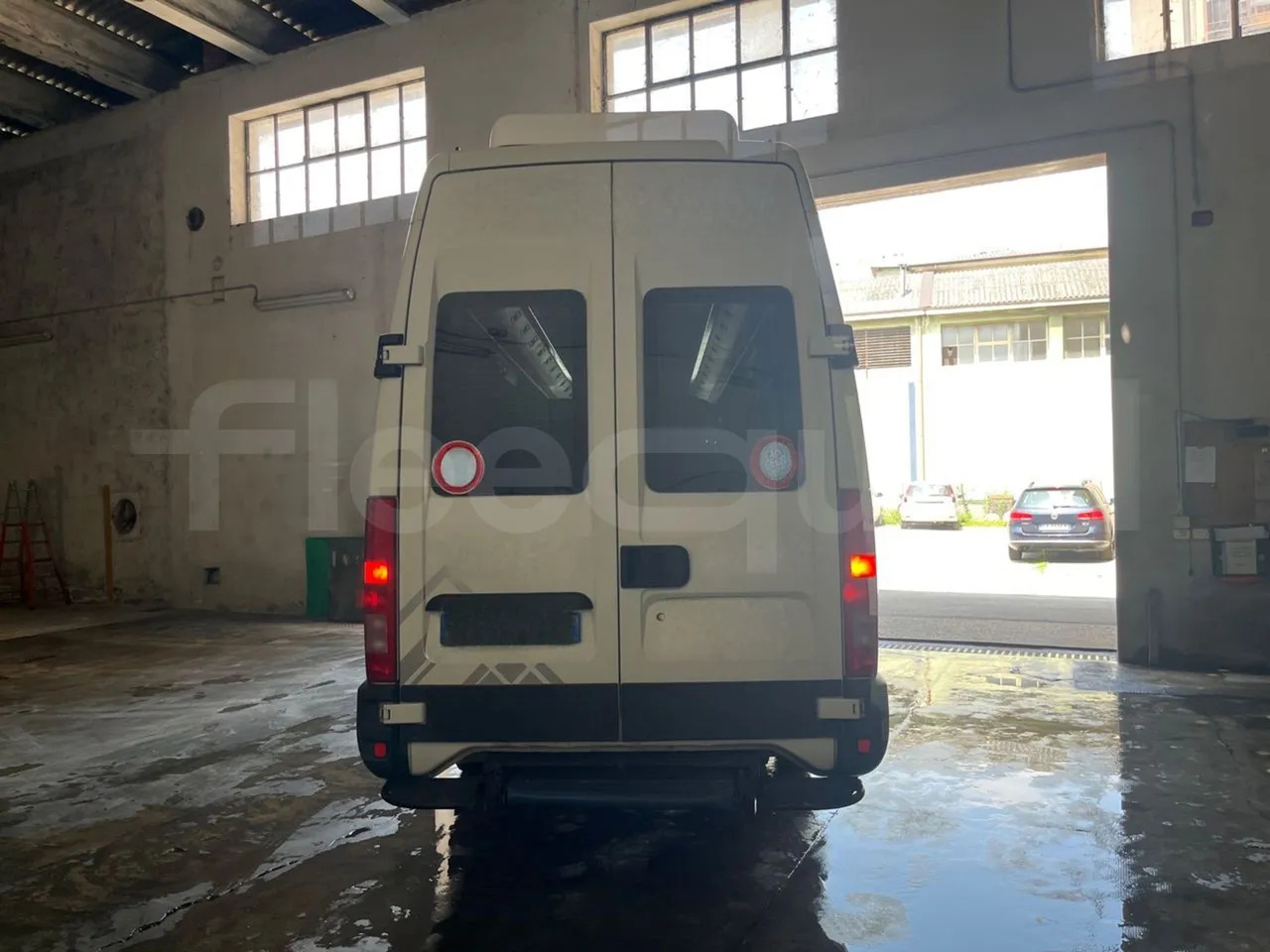 Iveco Daily - Minibus, Mikrobus: obrázok 5 Iveco Daily - Minibus, Mikrobus: obrázok 5