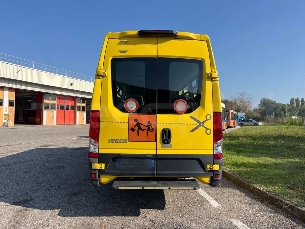 Iveco Daily - Školský autobus: obrázok 5 Iveco Daily - Školský autobus: obrázok 5