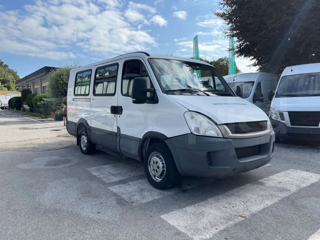 Iveco Daily - Minibus, Mikrobus: obrázok 1 Iveco Daily - Minibus, Mikrobus: obrázok 1