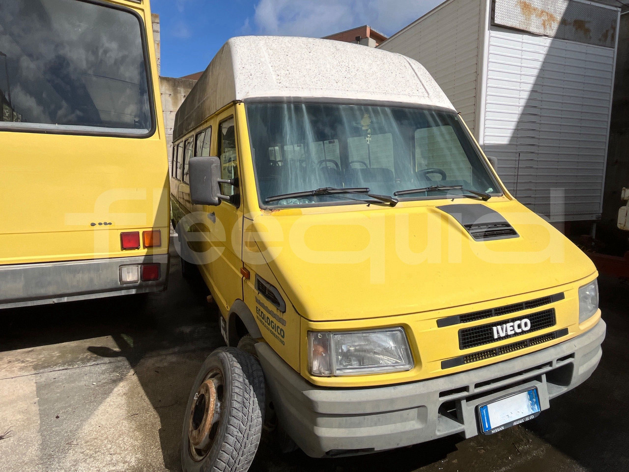 Iveco Turbo Daily - Školský autobus: obrázok 1 Iveco Turbo Daily - Školský autobus: obrázok 1