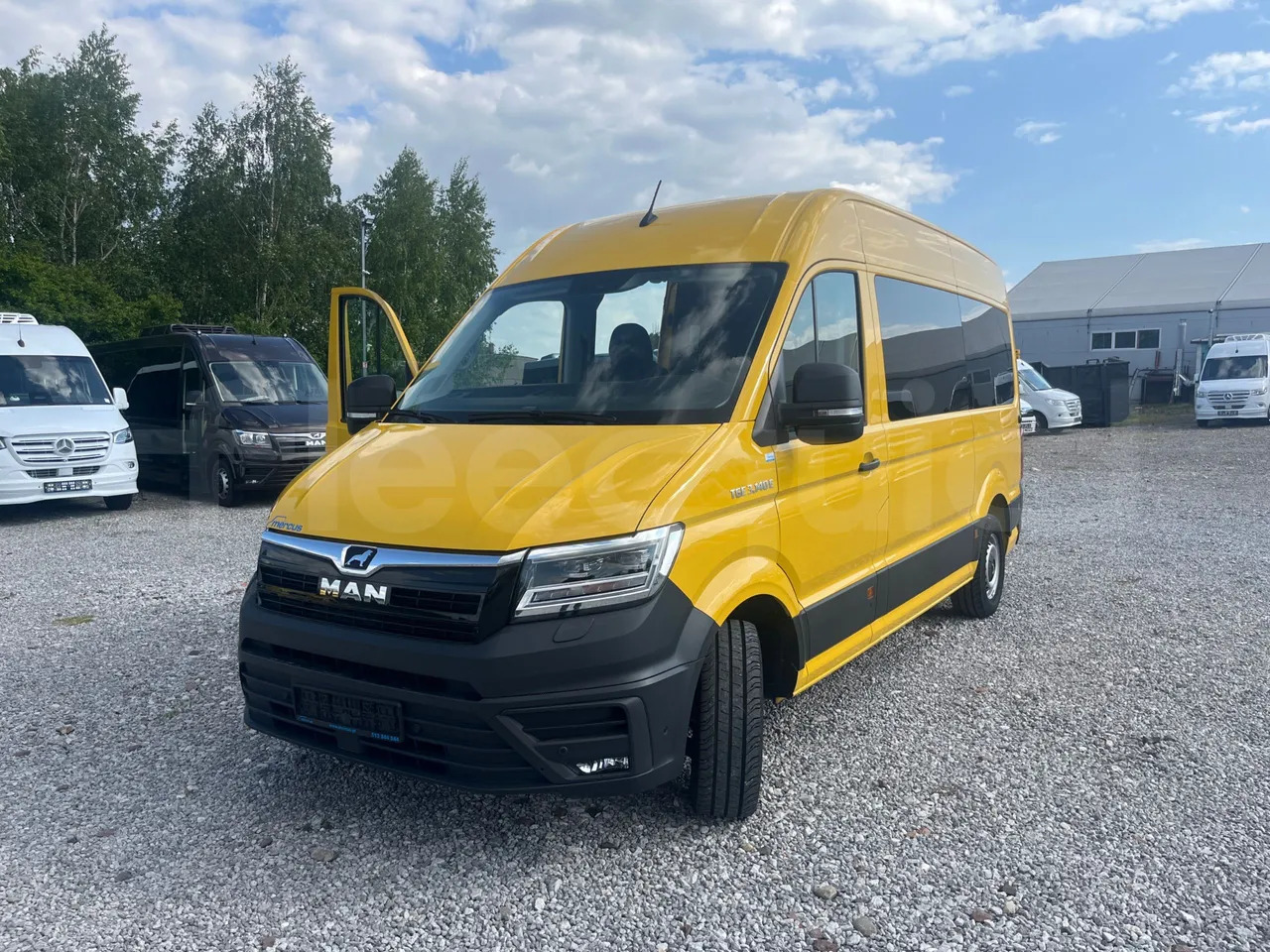 Man Mercus - Minibus, Elektrobus: obrázok 4 Man Mercus - Minibus, Elektrobus: obrázok 4