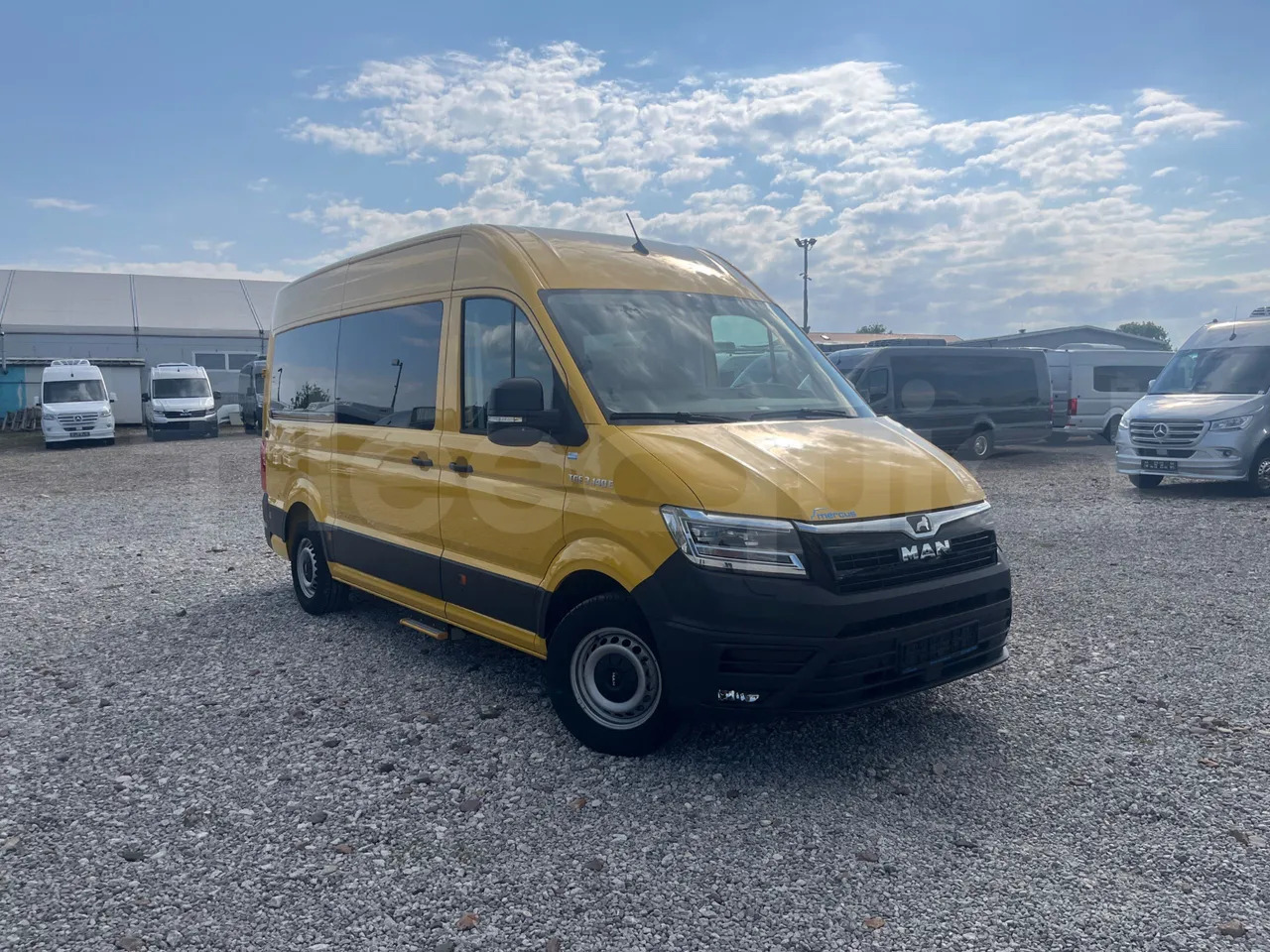 Man Mercus - Minibus, Elektrobus: obrázok 1 Man Mercus - Minibus, Elektrobus: obrázok 1