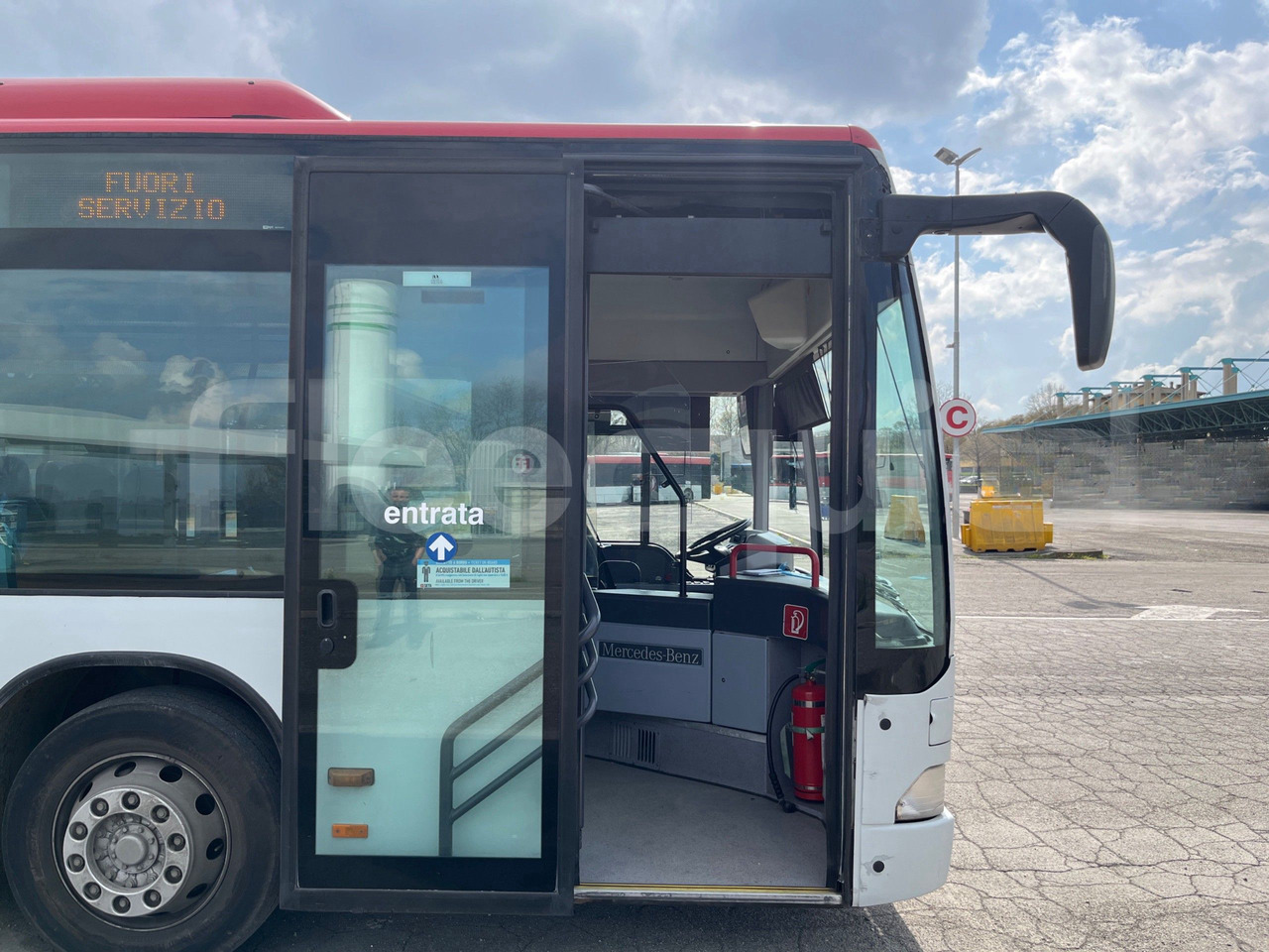 Prímestský autobus Mercedes-Benz Citaro: obrázok 13