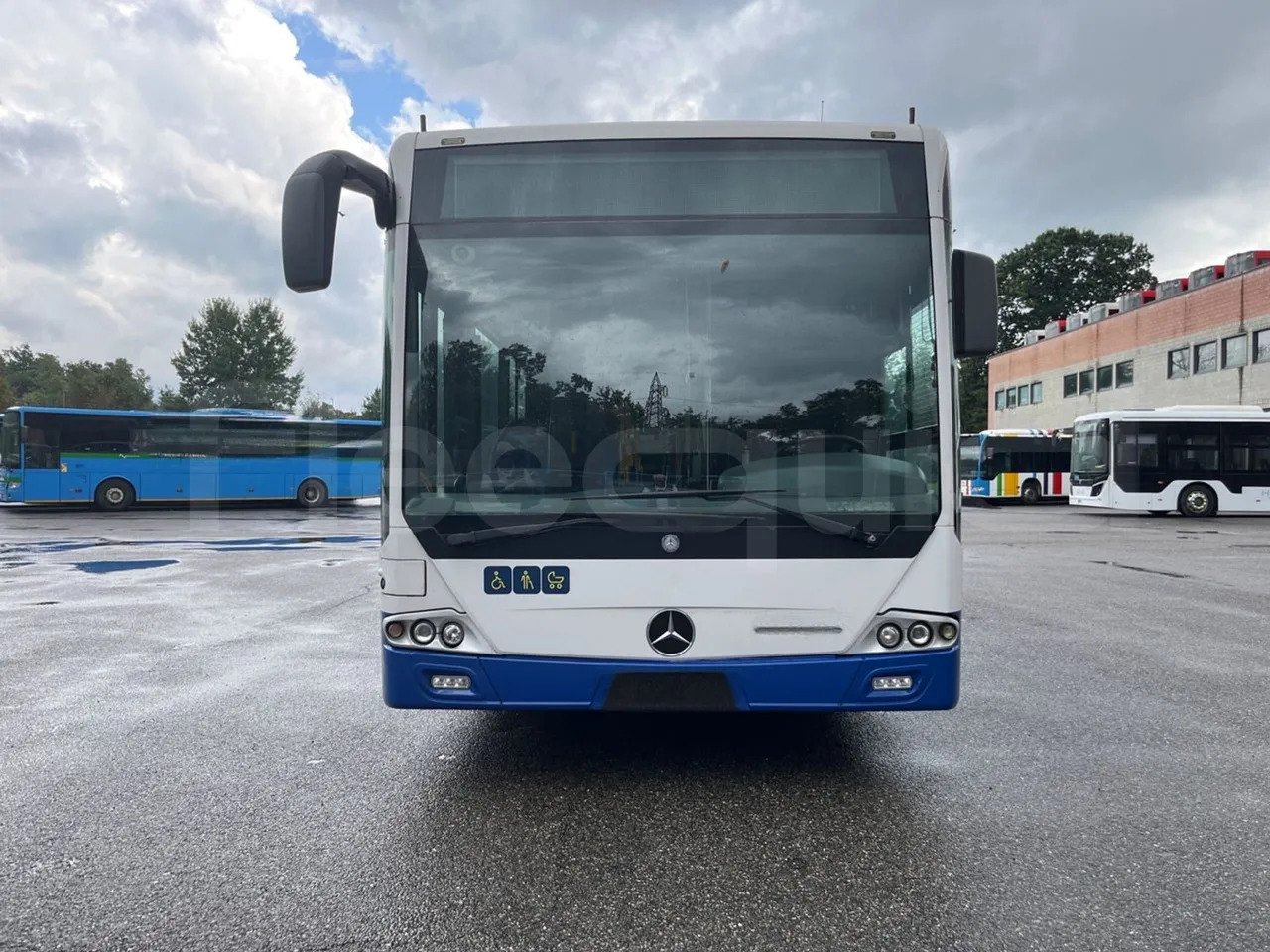 Mercedes-Benz Conecto - Mestský autobus: obrázok 2 Mercedes-Benz Conecto - Mestský autobus: obrázok 2