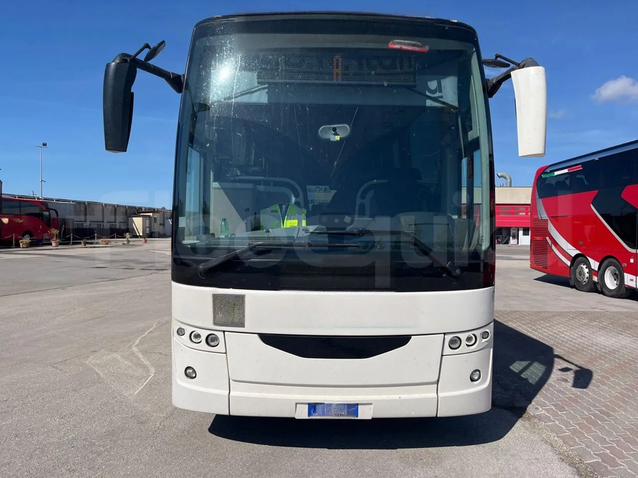 Van Hool EX16 MID - Autokar: obrázok 2 Van Hool EX16 MID - Autokar: obrázok 2