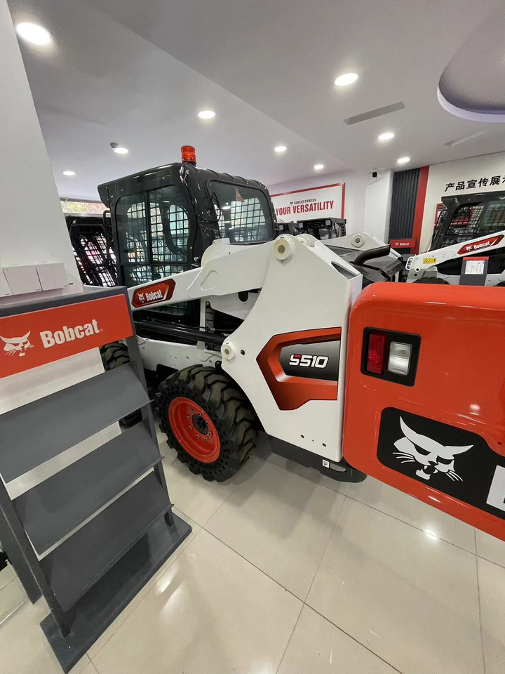 BOBCAT S510 C4 - Šmykom riadený nakladač: obrázok 4 BOBCAT S510 C4 - Šmykom riadený nakladač: obrázok 4
