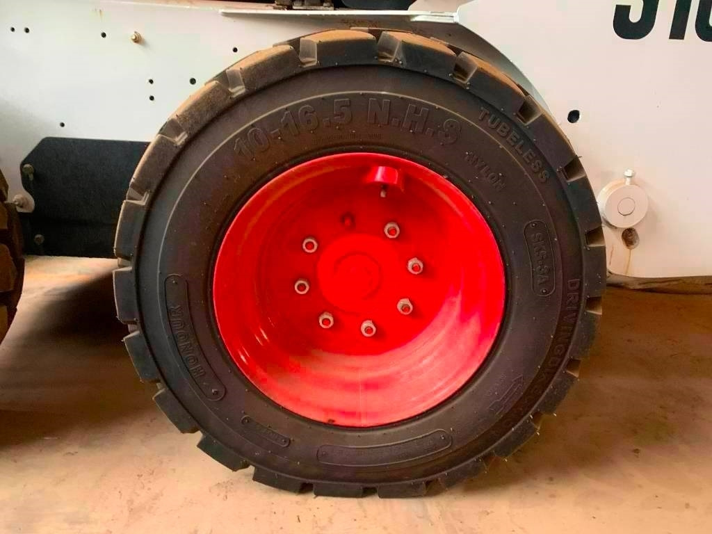 Bobcat S 185  - Šmykom riadený nakladač: obrázok 2 Bobcat S 185  - Šmykom riadený nakladač: obrázok 2